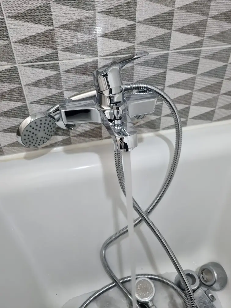 욕조 샤워기 교체 7